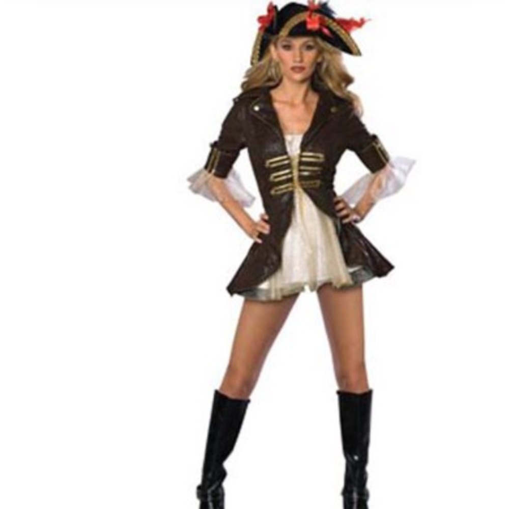Rubie’s Sexy Buccaneer costume